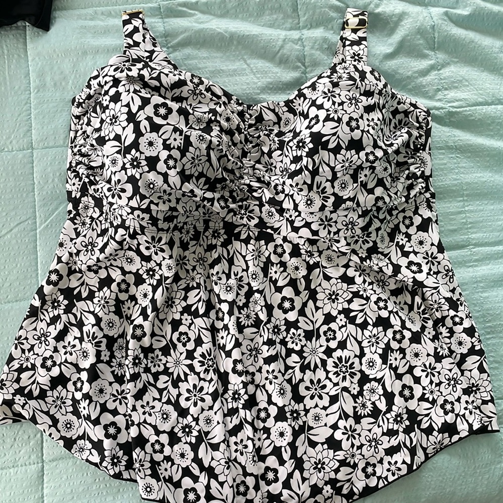 Swimsuit Top - full coverage